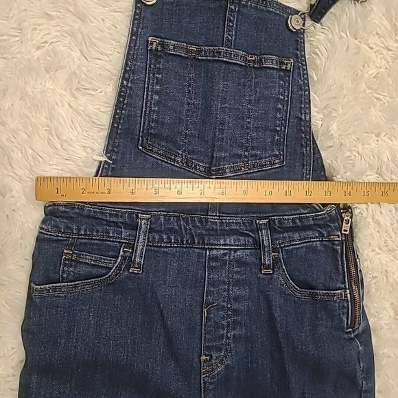 Levi Jeans Womens 29 Blue Denim Overalls Coveralls Signature Outdoors Preppy EUC - Picture 10 of 12